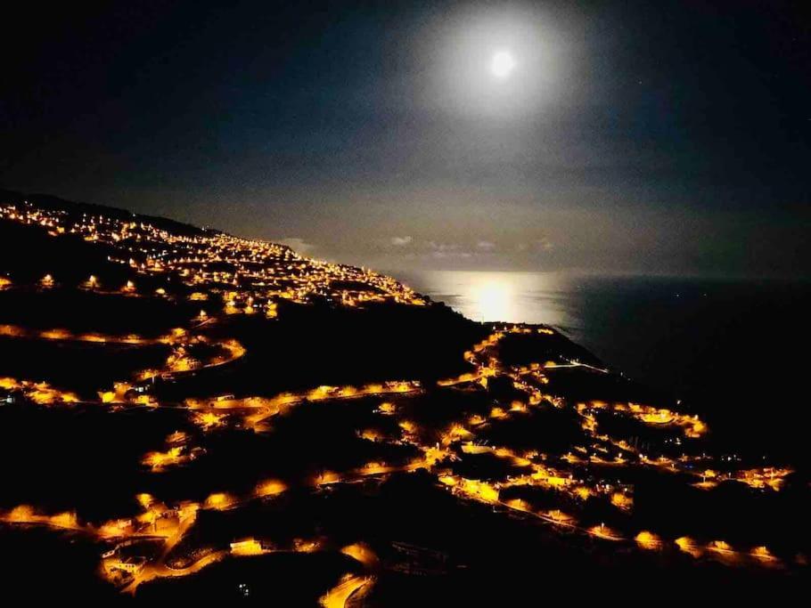 Mar A Vista By Your Madeira Rentals Понта до Сол Екстериор снимка